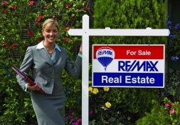 RE/MAX štartuje testovanie znalostí svojich maklérov